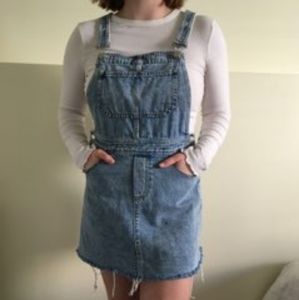 Overall dress